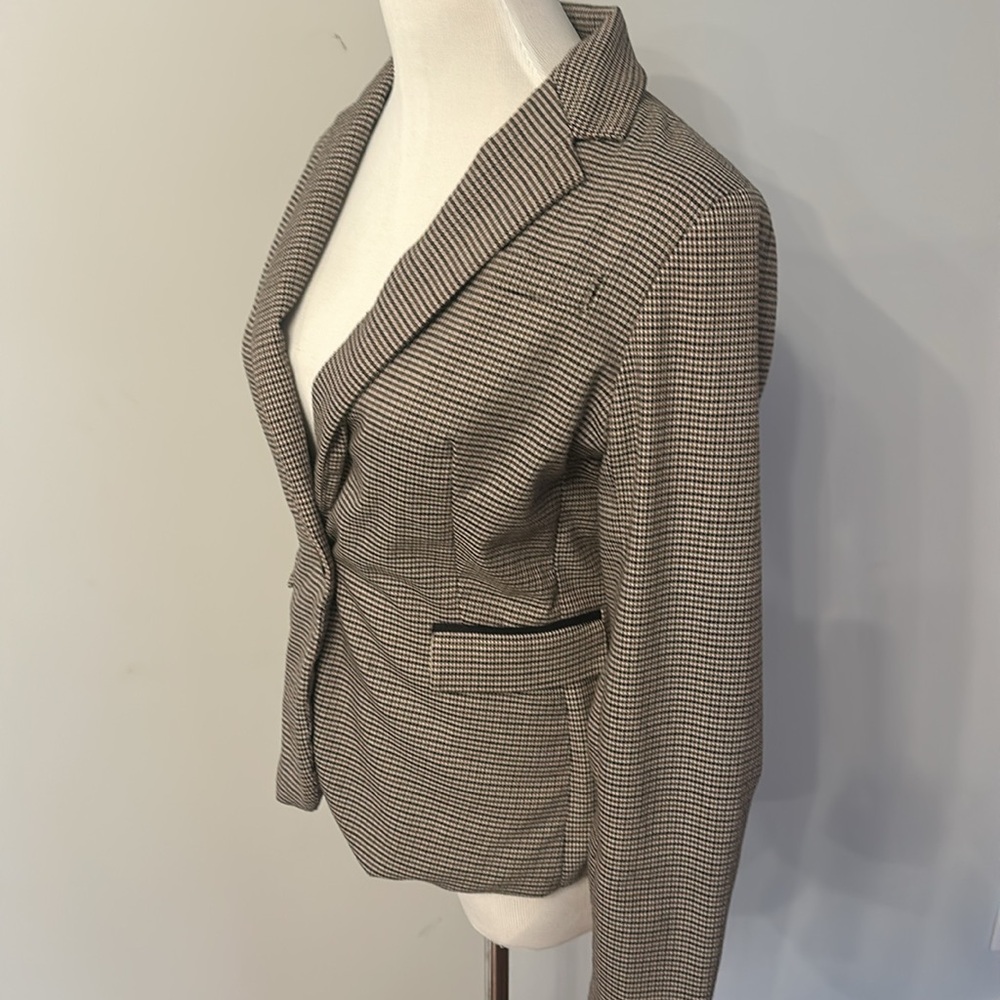 Classic Houndstooth Blazer - Picture 3 of 12